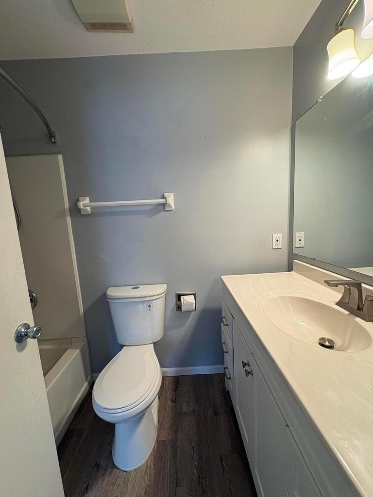 5173 Aquila Drive, 42D
